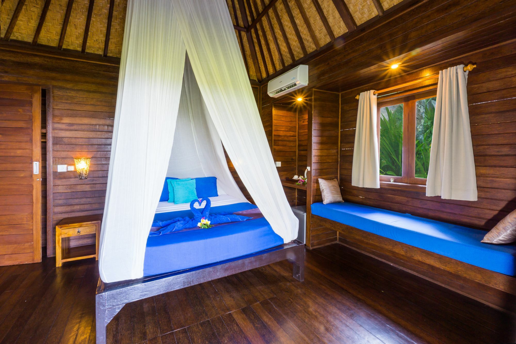 Song Lambung Beach Huts Нуса-Лембонган Екстер'єр фото