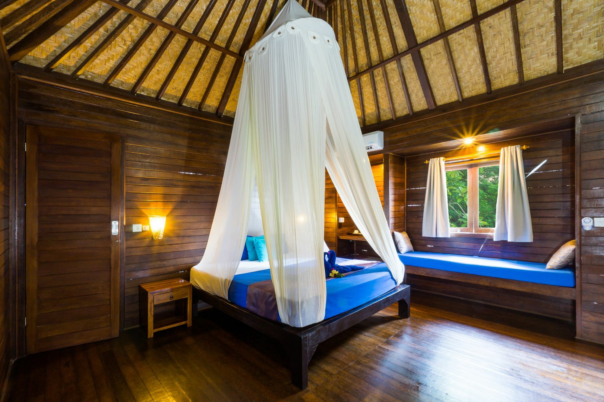 Song Lambung Beach Huts Нуса-Лембонган Екстер'єр фото